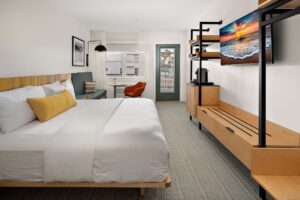 west side king room